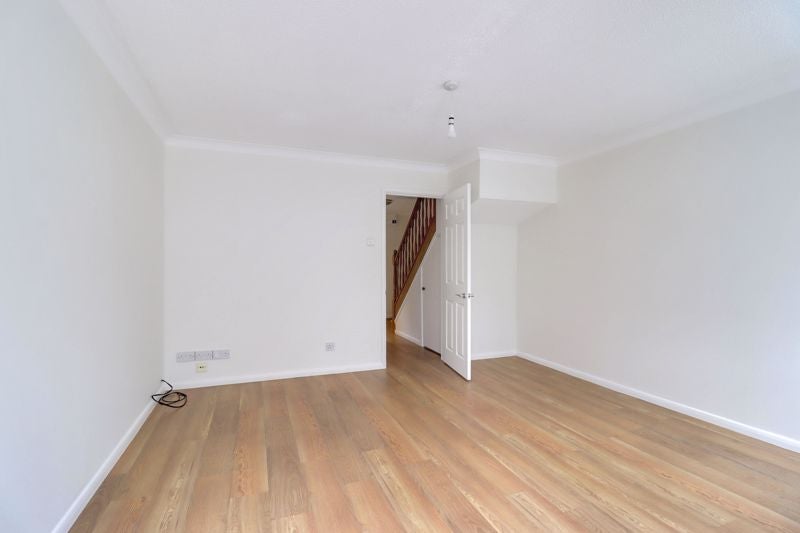 House Webb Close in Surrey Heath