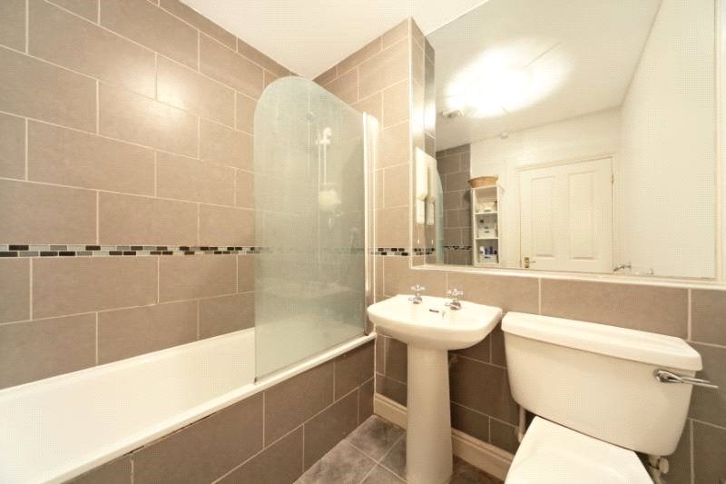 Flat Redan Street in Greater London