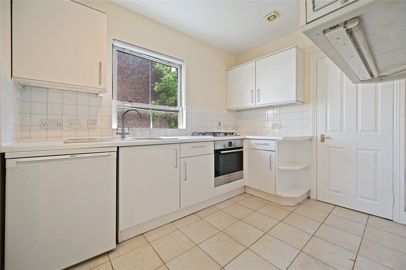 Flat Redan Street in Greater London