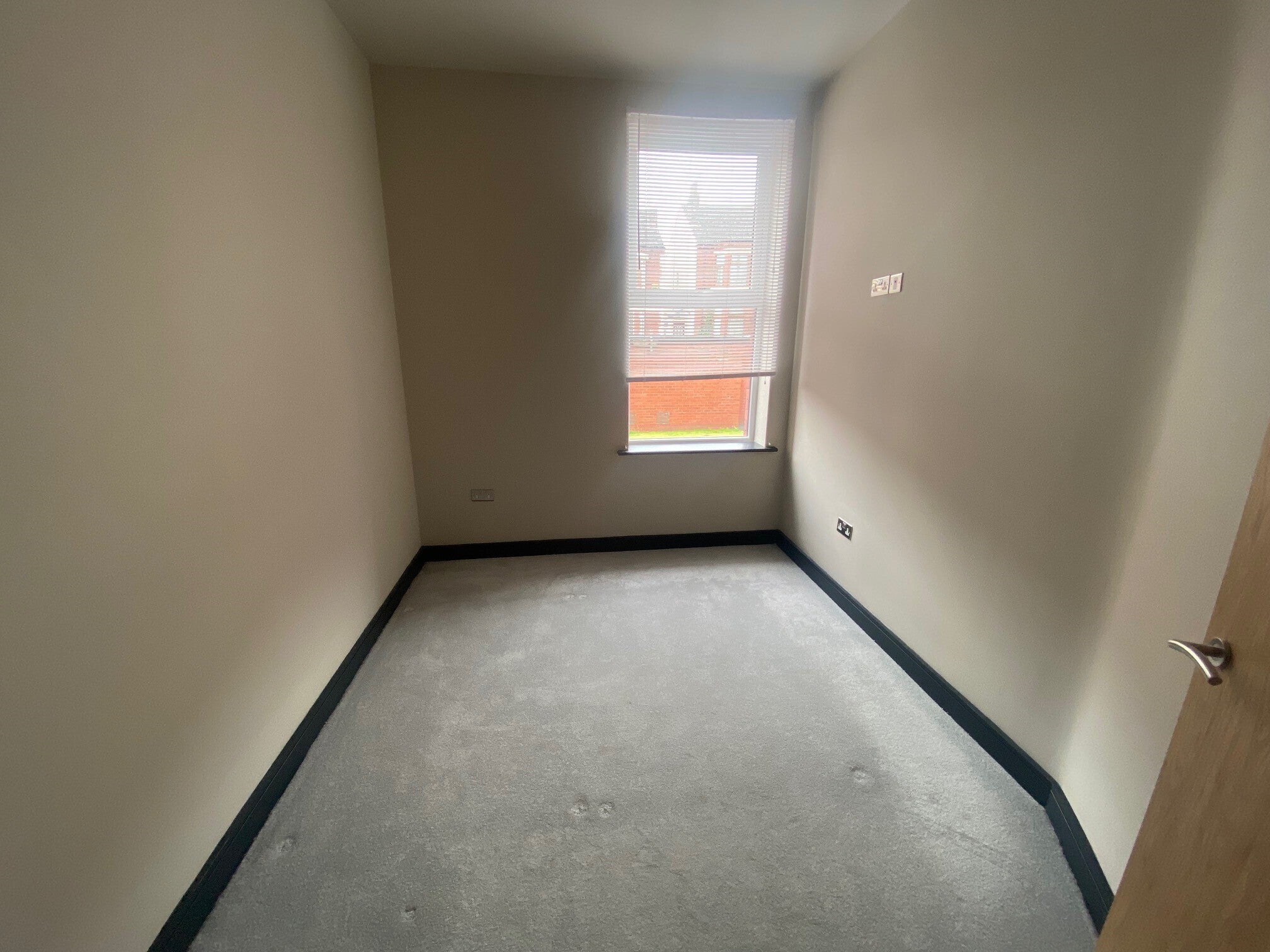Flat Blenheim Road in Wallasey