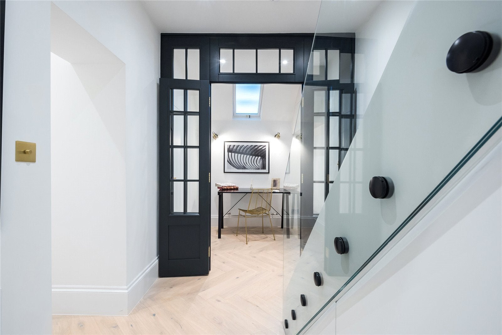Flat Nevern Place in Greater London