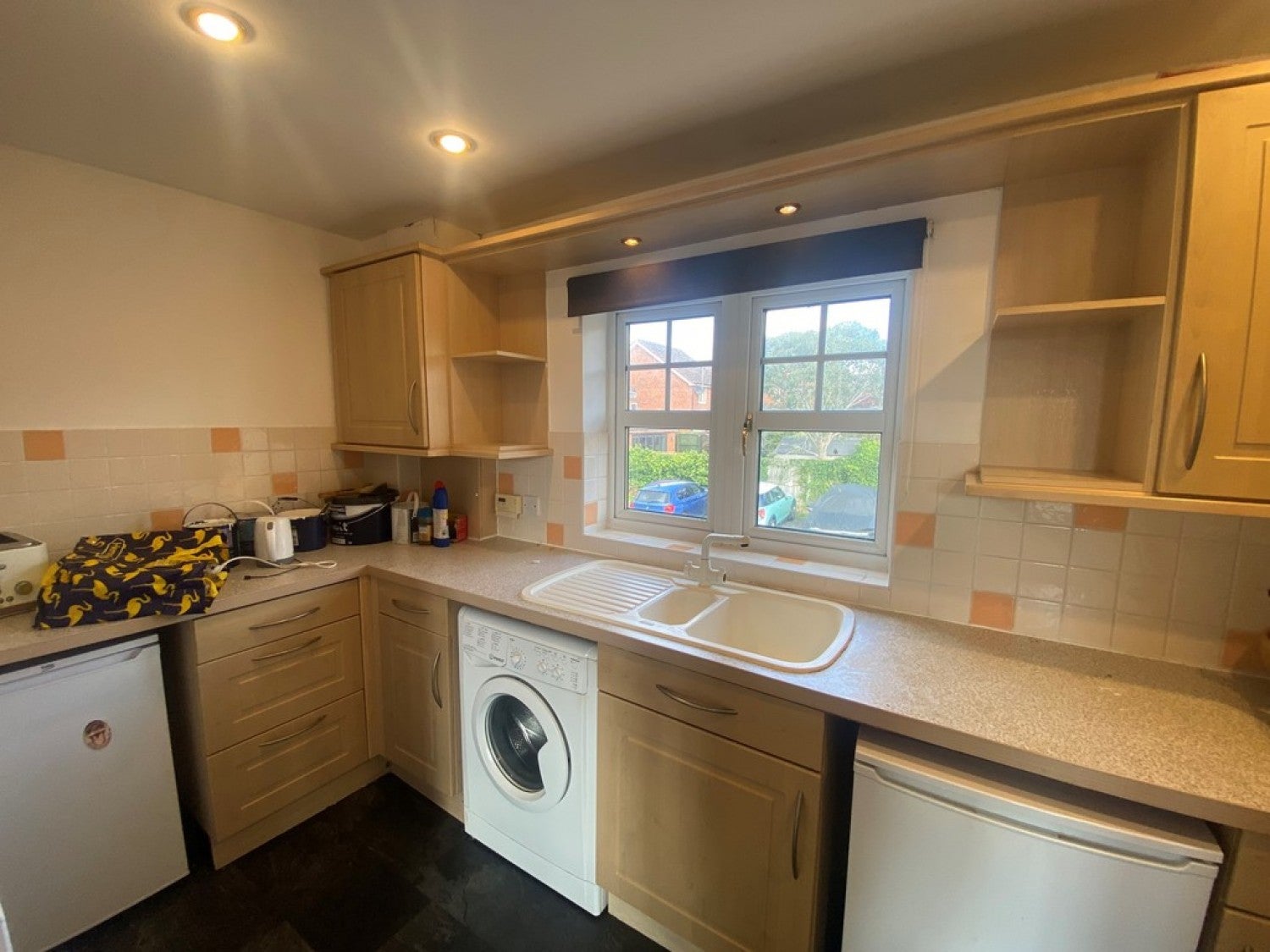 Flat Redwood Drive in Crewe