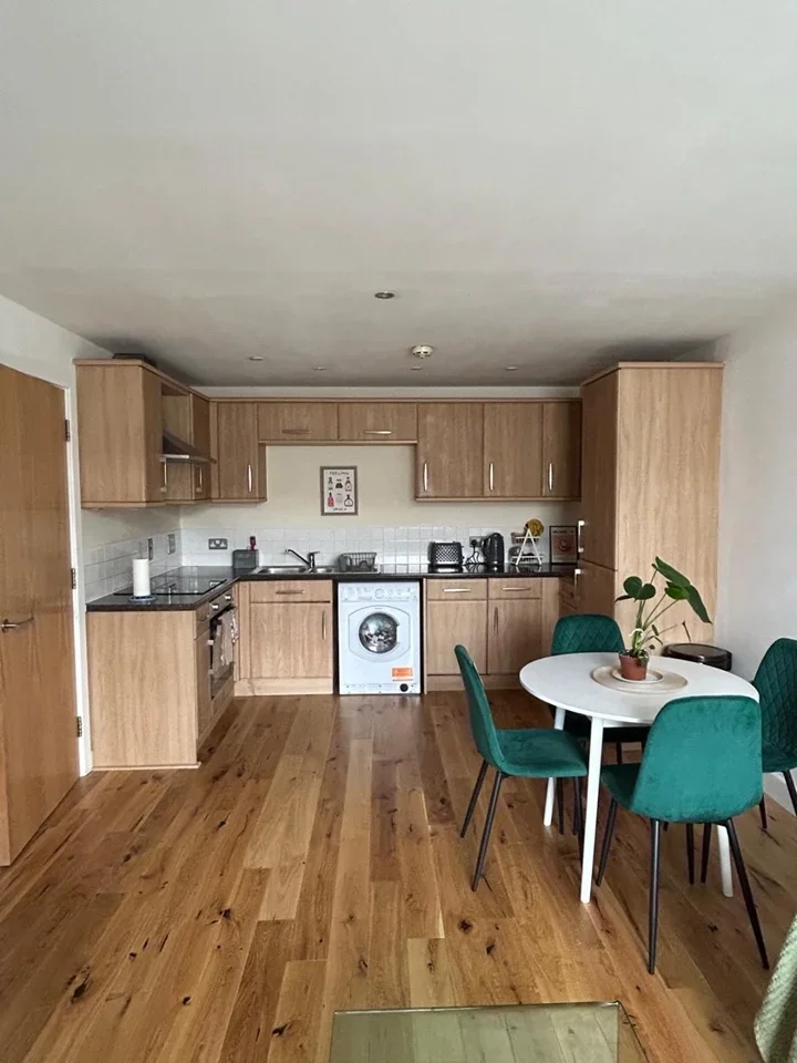 Flat Regent Street in Royal Leamington Spa