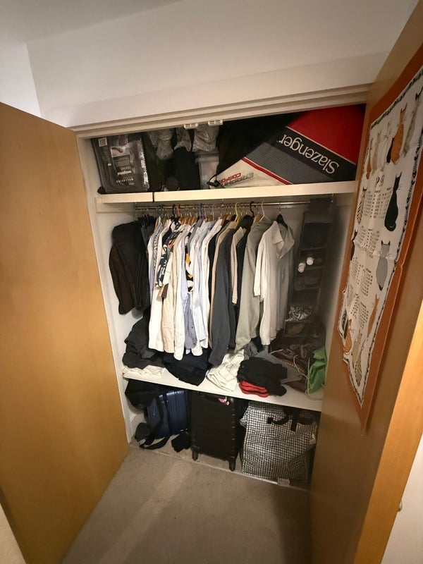 Room Clapham Road in Greater London