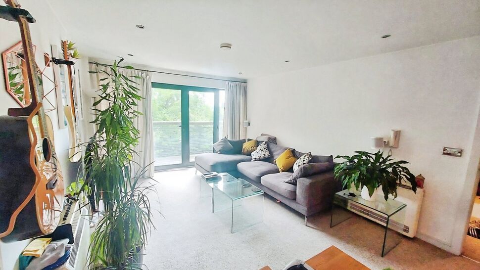 Flat Wilmslow Road in Manchester