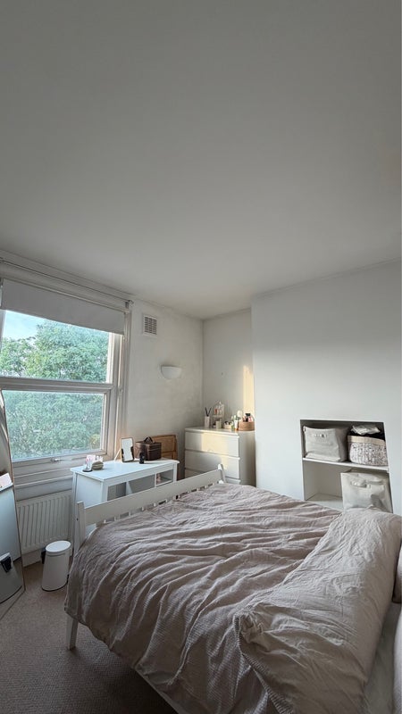 Room Tufnell Park Road in Greater London