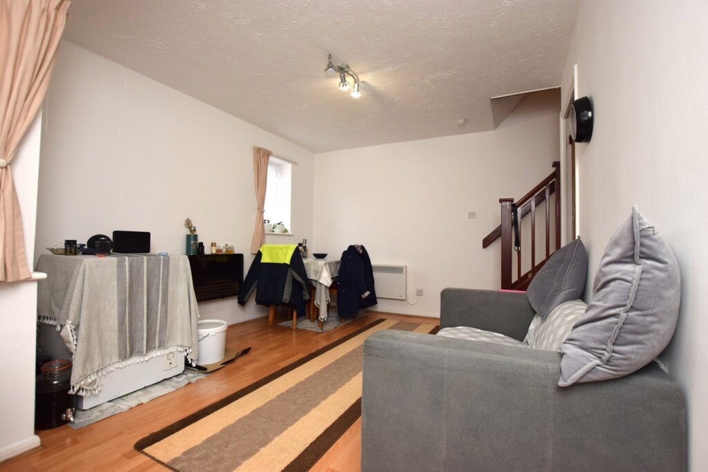 Flat Kestrel Close in Huntingdonshire