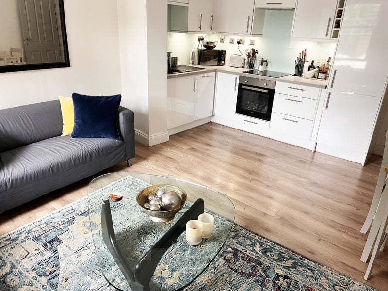 Room New Kent Road in Greater London