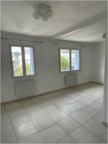 Appartement Rue Raymond Pellet à Alès