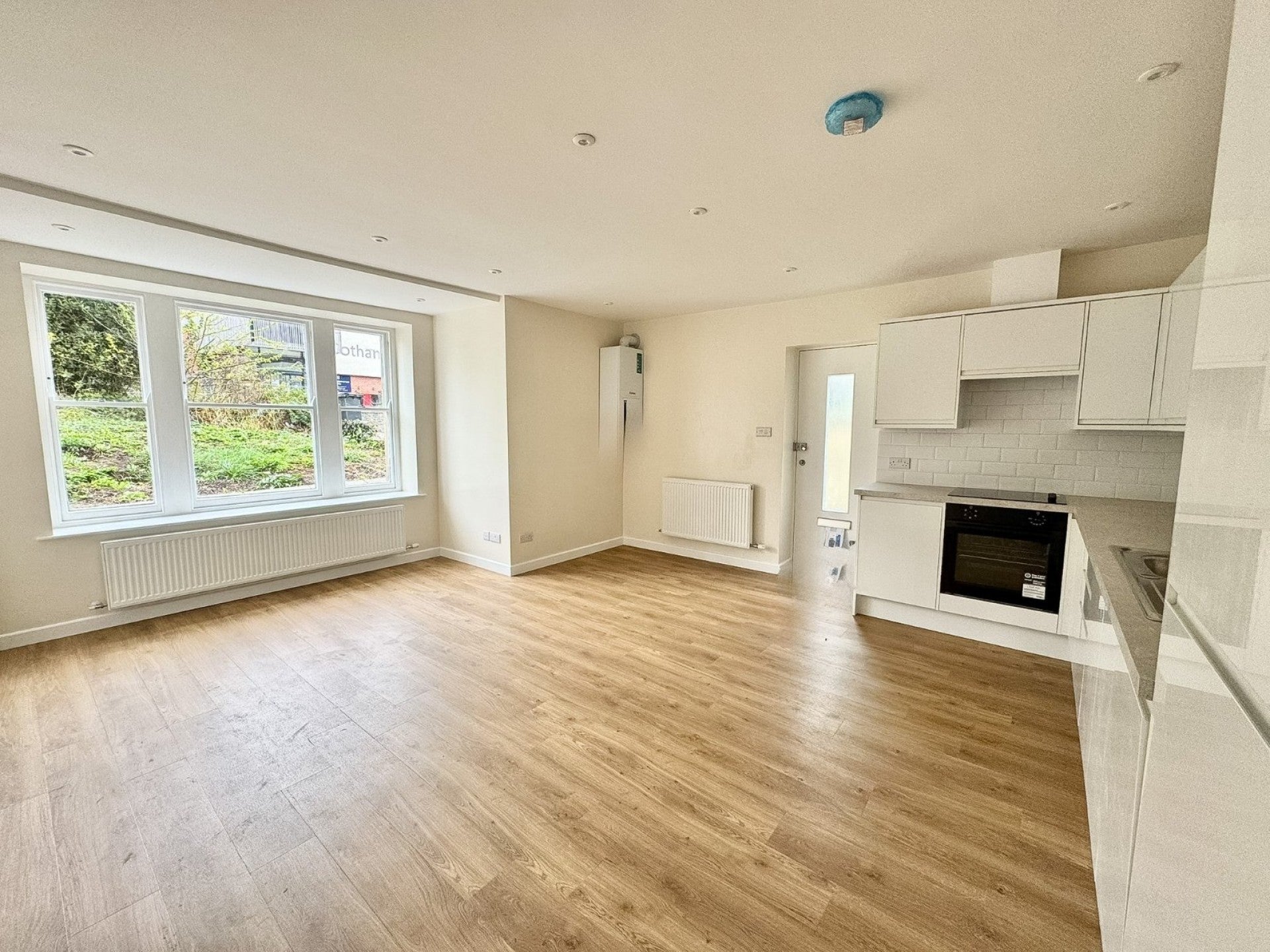 Flat Cotham Road in Bristol