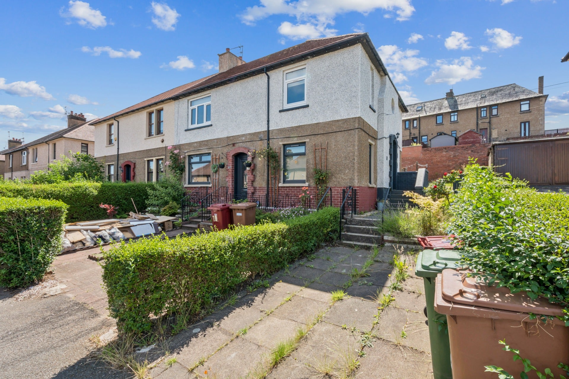 Flat Woodburn Road in Falkirk