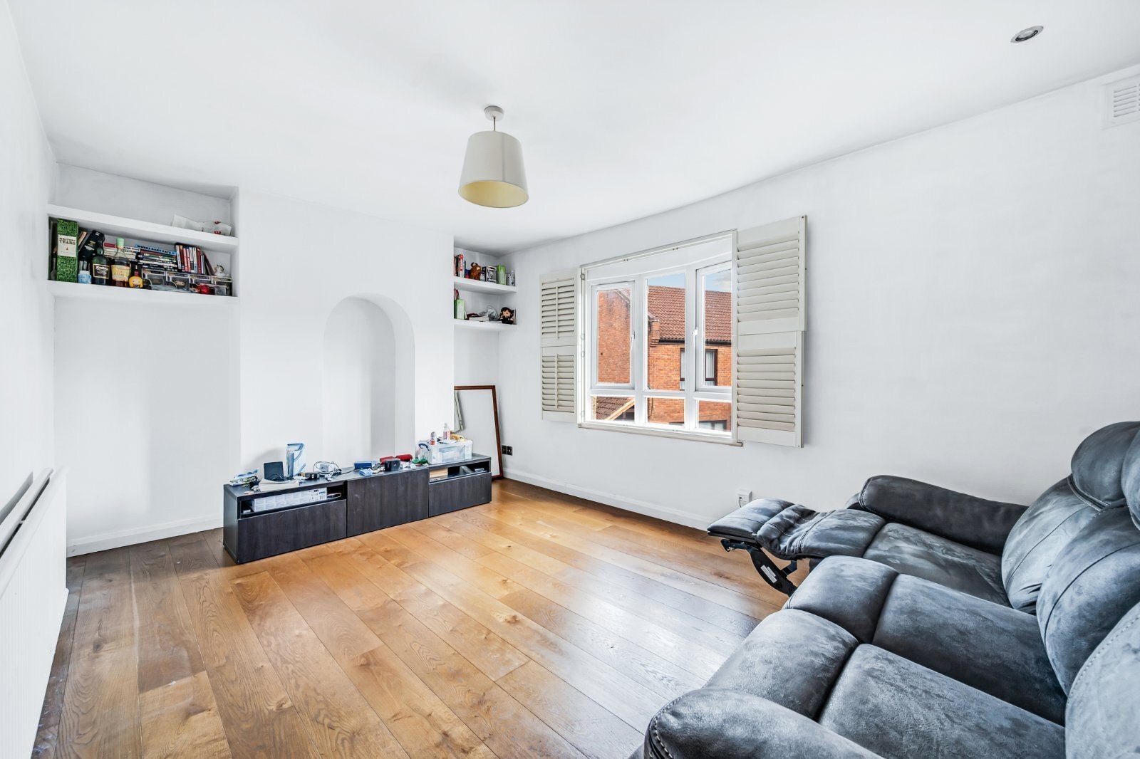 Flat Landor Walk in Greater London