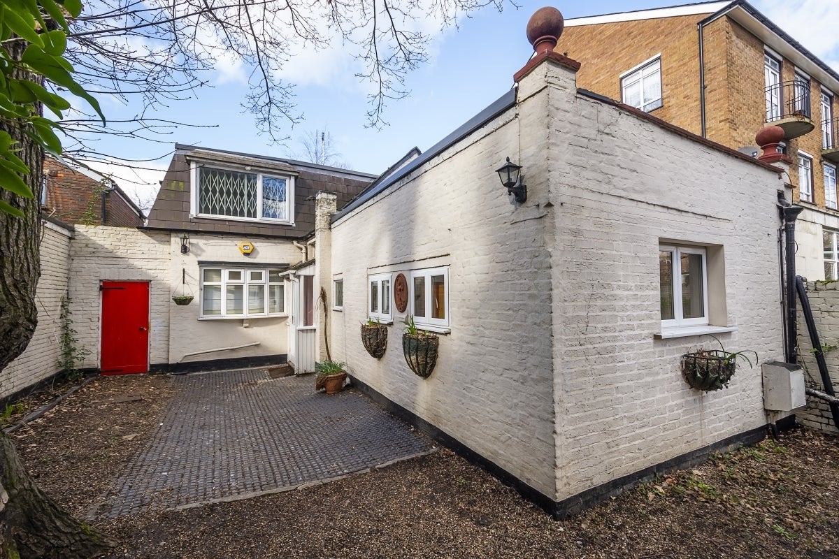 House Castelnau in Greater London