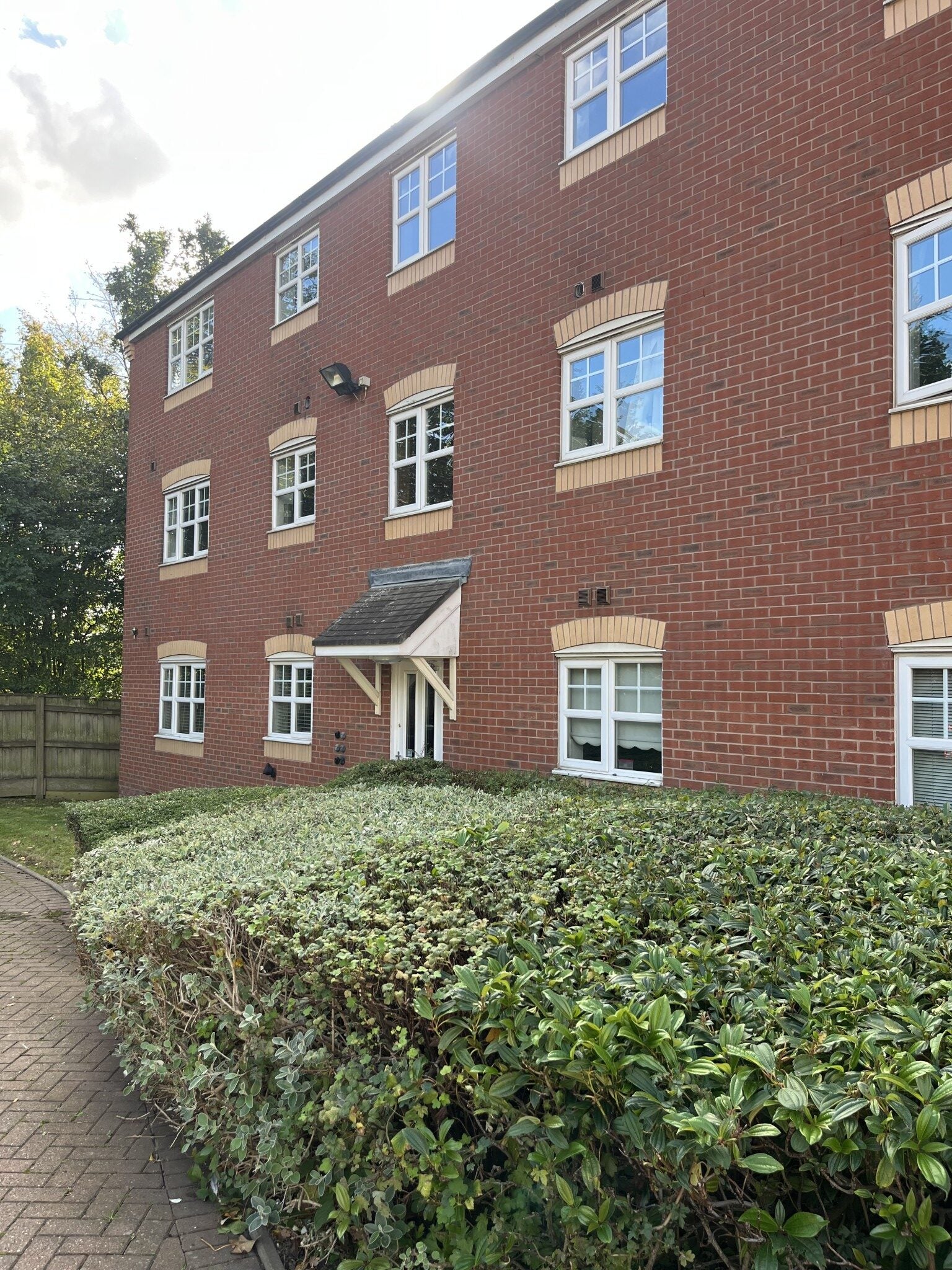 Flat Ampleforth Drive in Willenhall