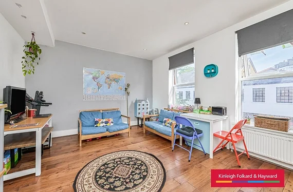 Flat Brixton Hill in Greater London