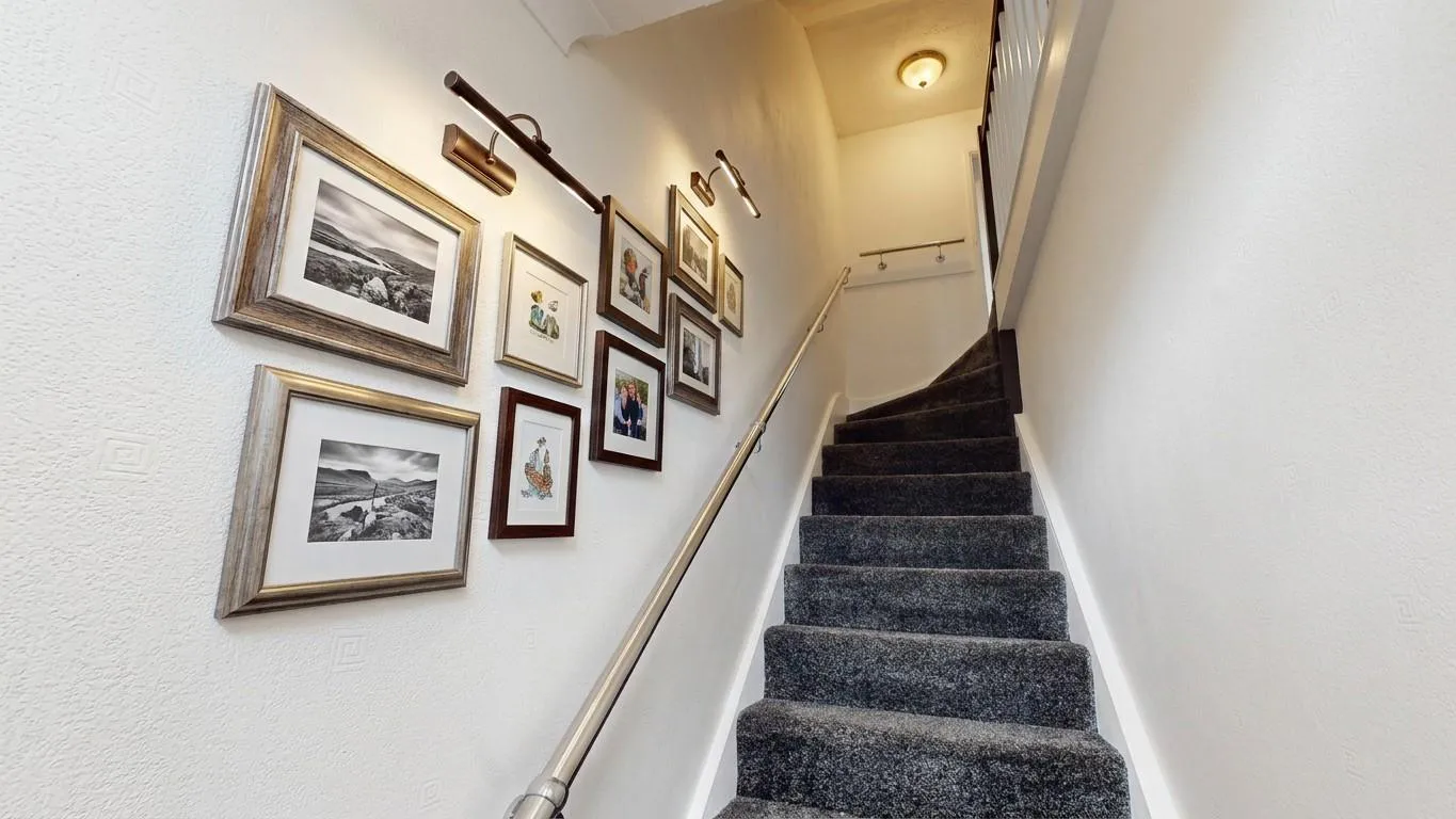 Flat Gordon Road in Greater London