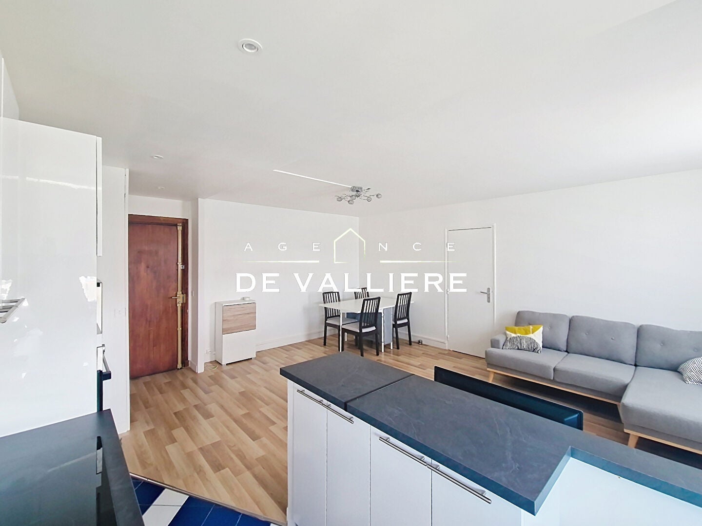 Appartement Place du Souvenir Français Jacques Phélizon à Rueil-Malmaison