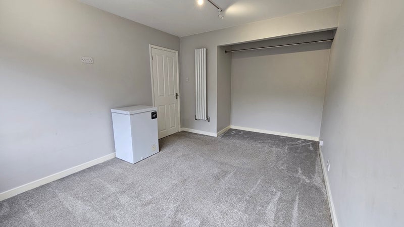 Room Winston Avenue in Poole
