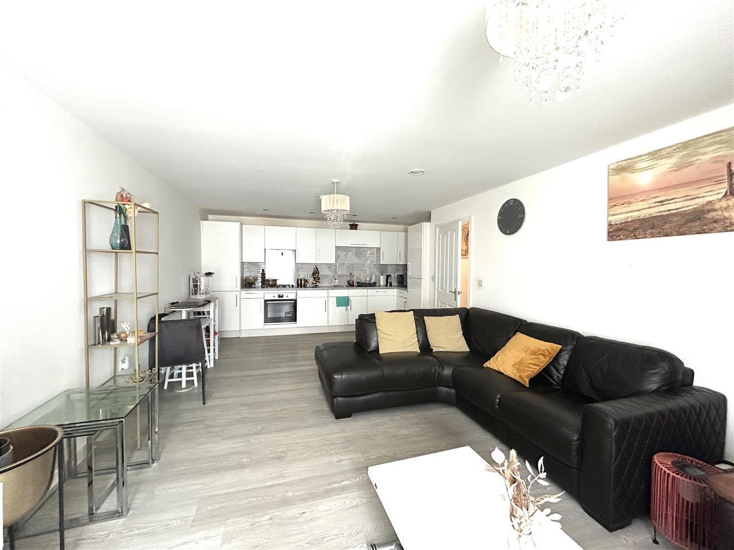 Flat Moore Road in Crawley