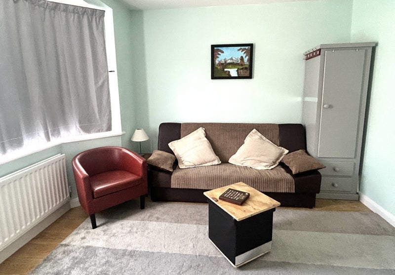 Room Worcester Close in Greater London