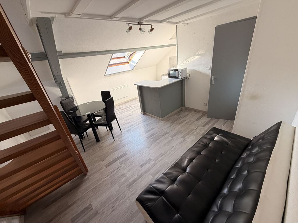 Appartement Avenue Pasteur à Échenoz-la-Méline