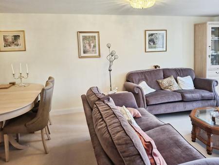 Flat Buckingham Close in East Devon