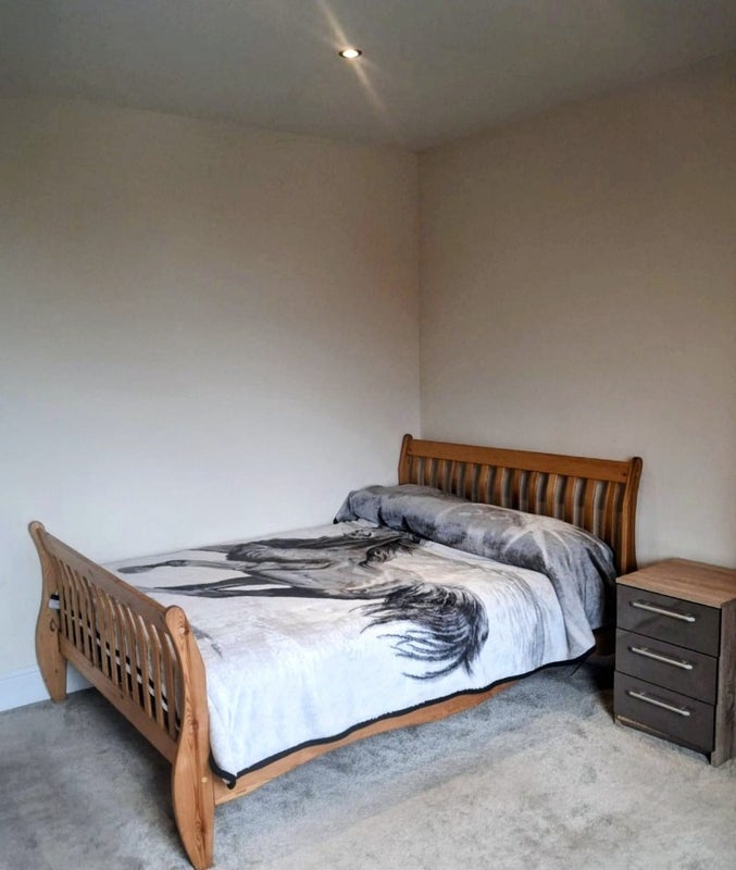Room Barton Lane in Salford
