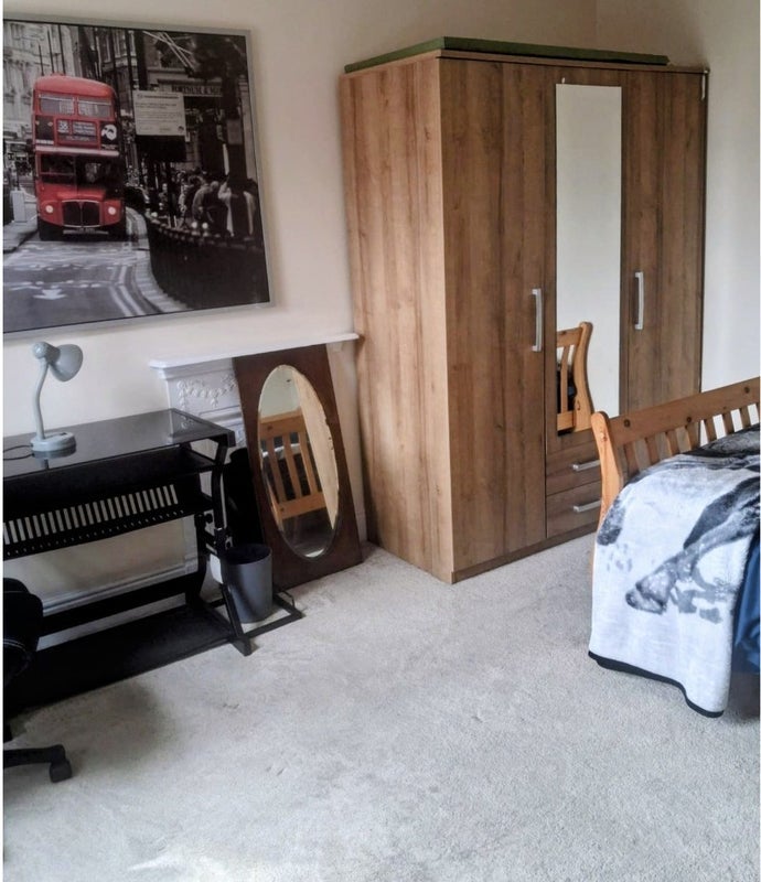 Room Barton Lane in Salford