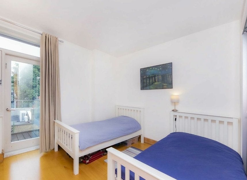 Flat Hereford Road in City of Westminster