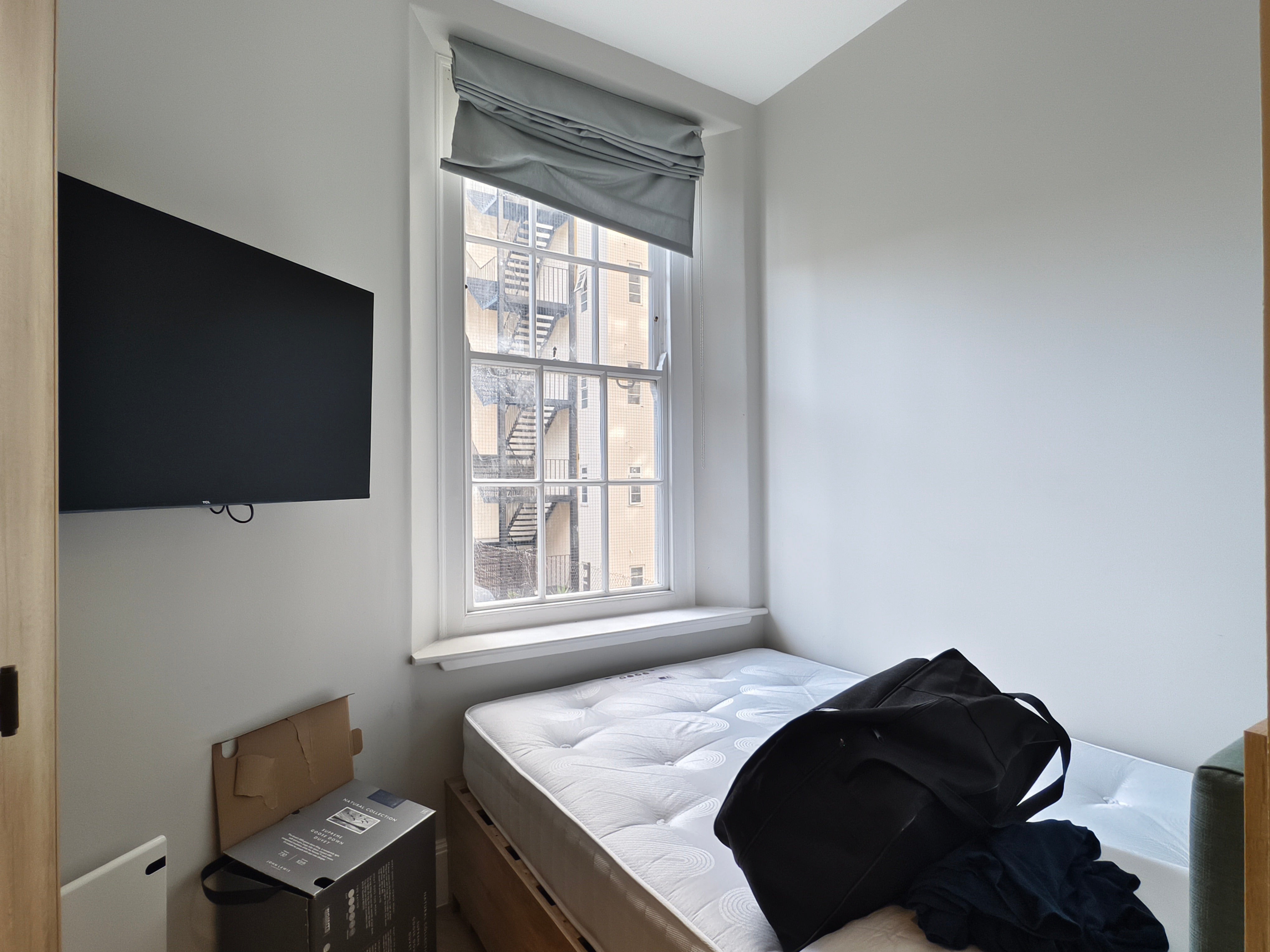 Flat Sloane Avenue in Greater London