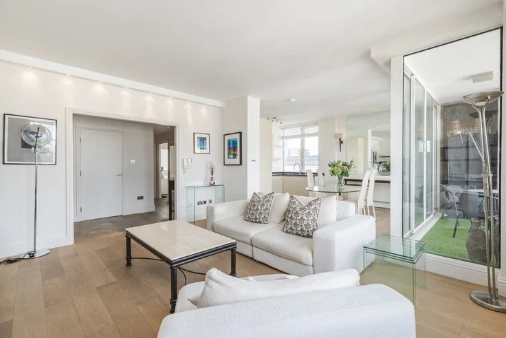 Flat Chelsea Harbour Drive in Greater London