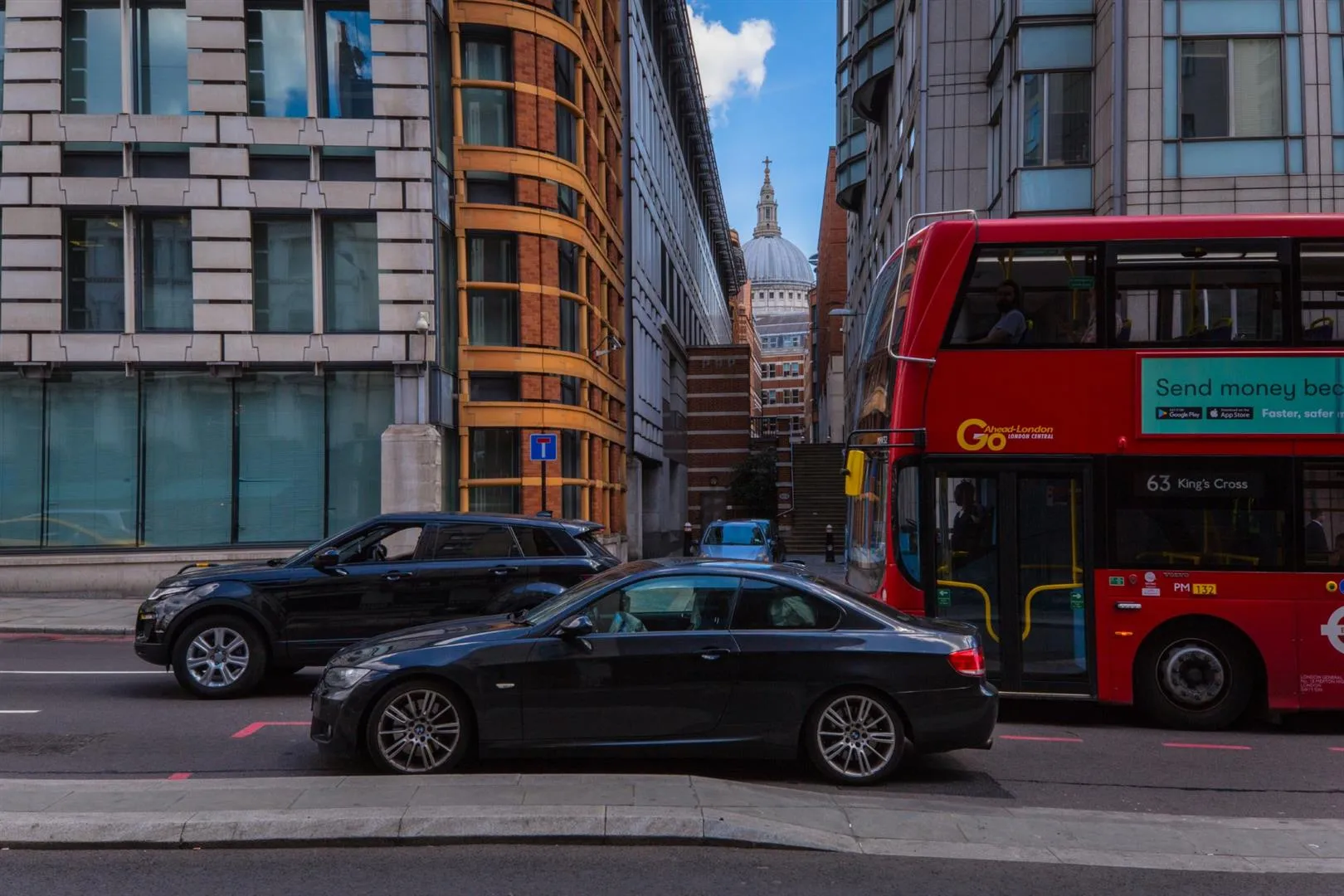 Flat Bride Court in City of London