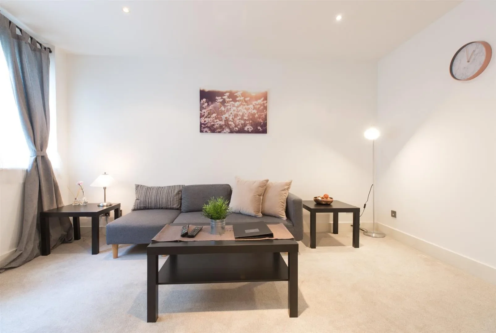 Flat Bride Court in City of London