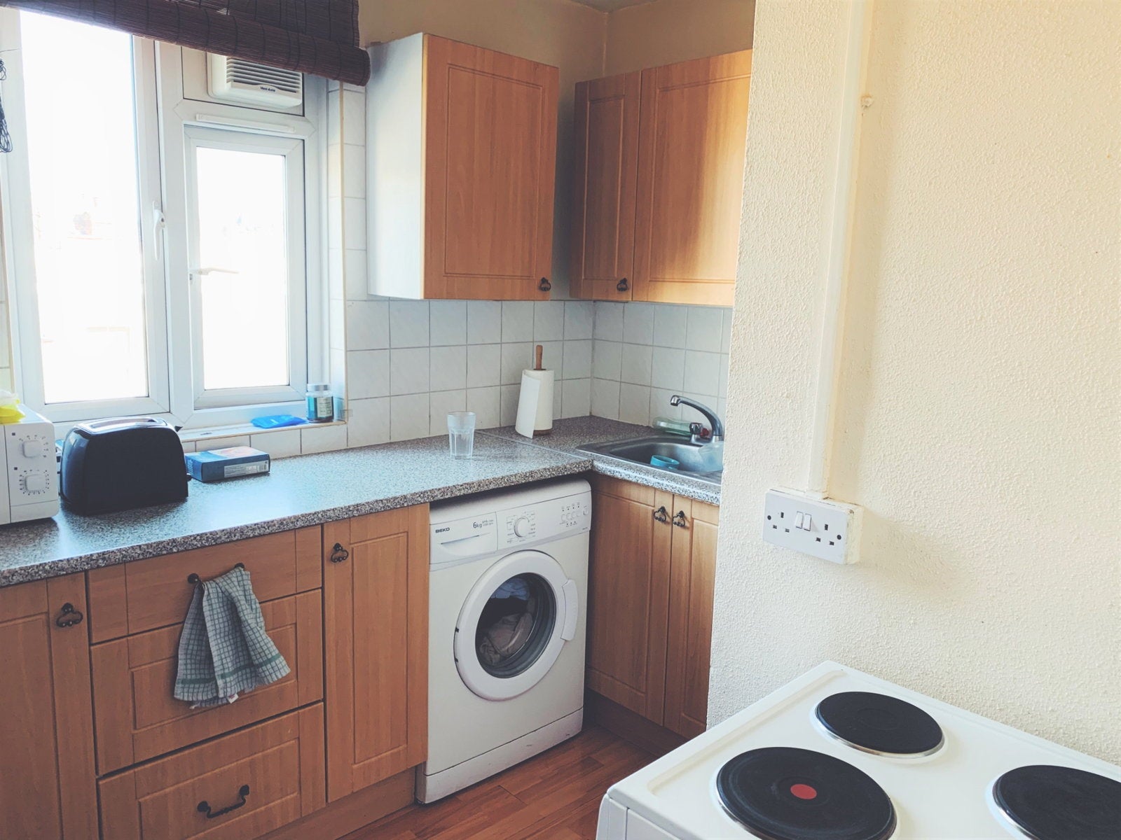 Flat Wennington Road in Greater London