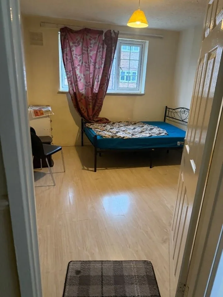 Room Brede Close in Greater London
