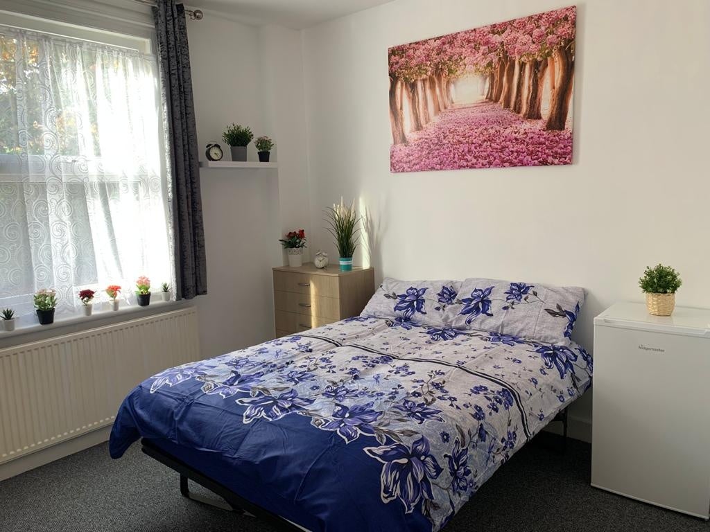 Room Colonels Walk in Greater London