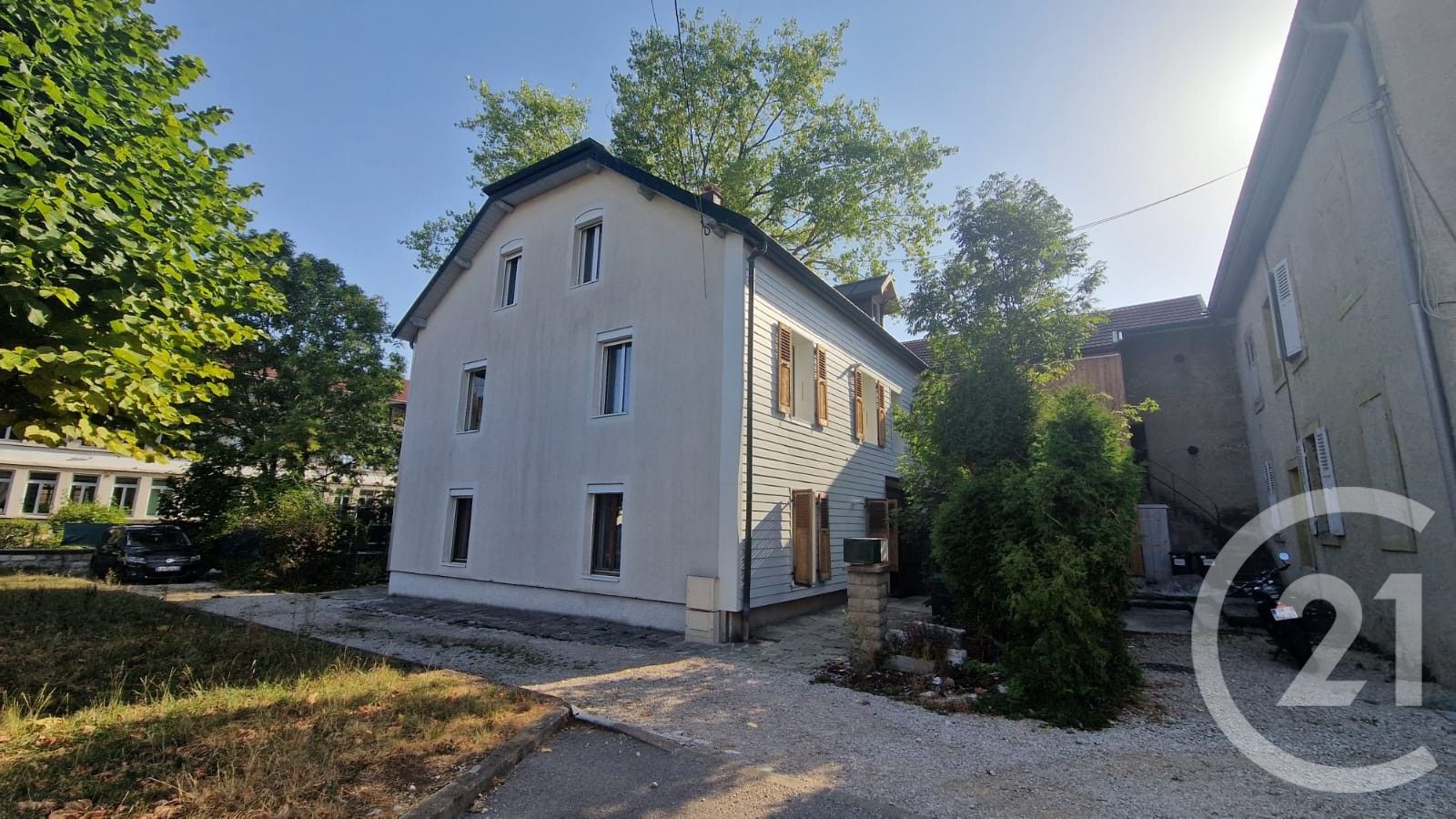 Appartement Route de Pontarlier aux Verrières de Joux à La Cluse-et-Mijoux