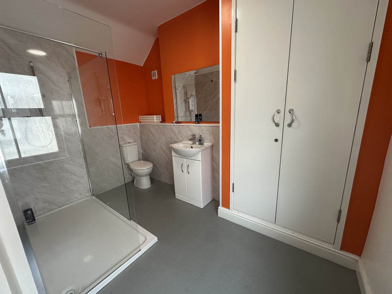 Room South Road in Aberystwyth