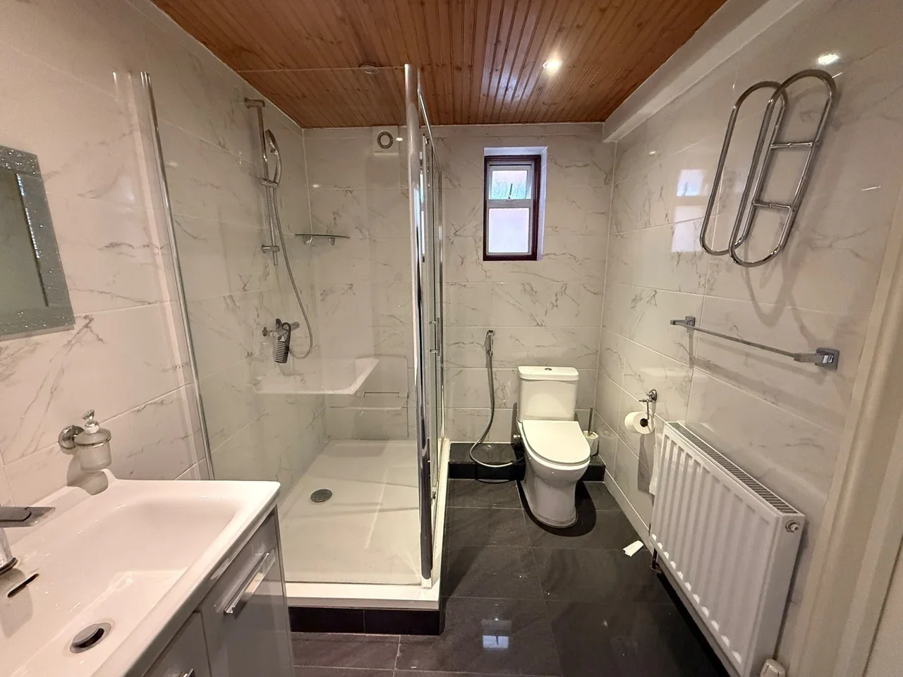 House Blossom Waye in Greater London