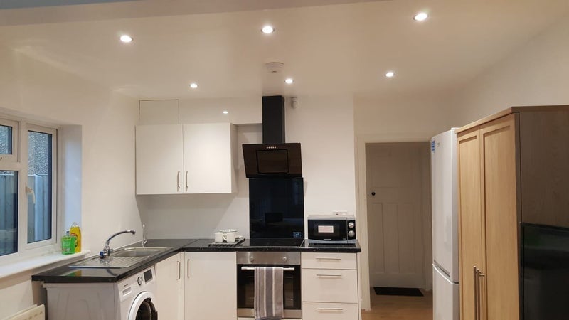Room Upton Road in Slough
