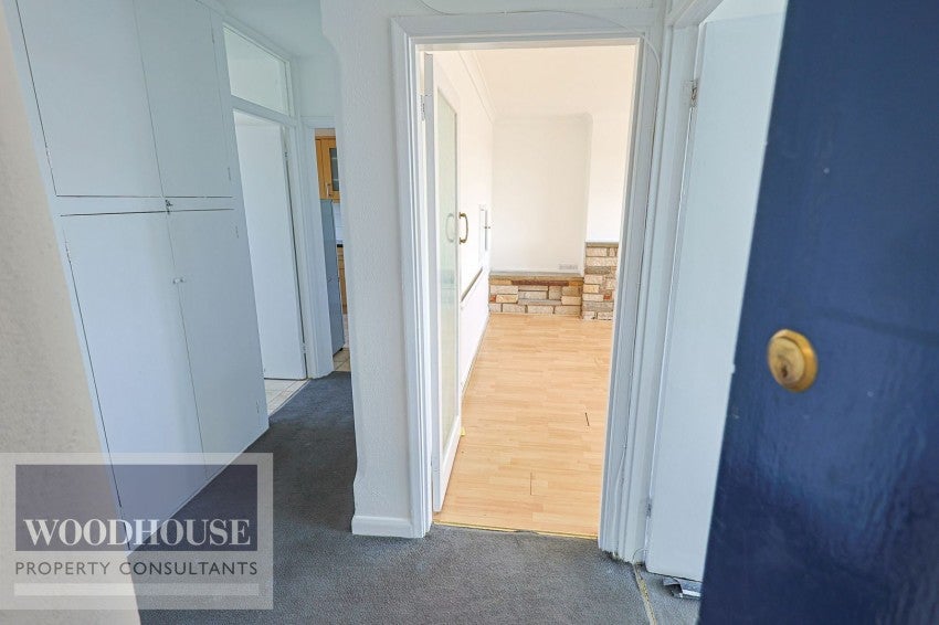 Flat Laburnum Close in Cheshunt