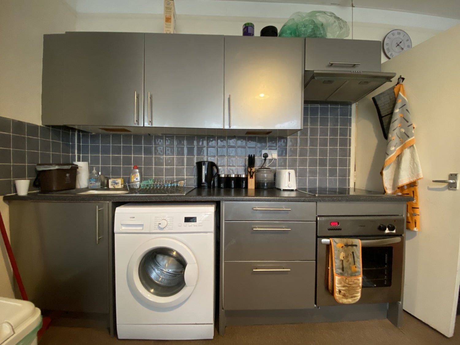 Flat Llanbleddian Gardens in Cardiff