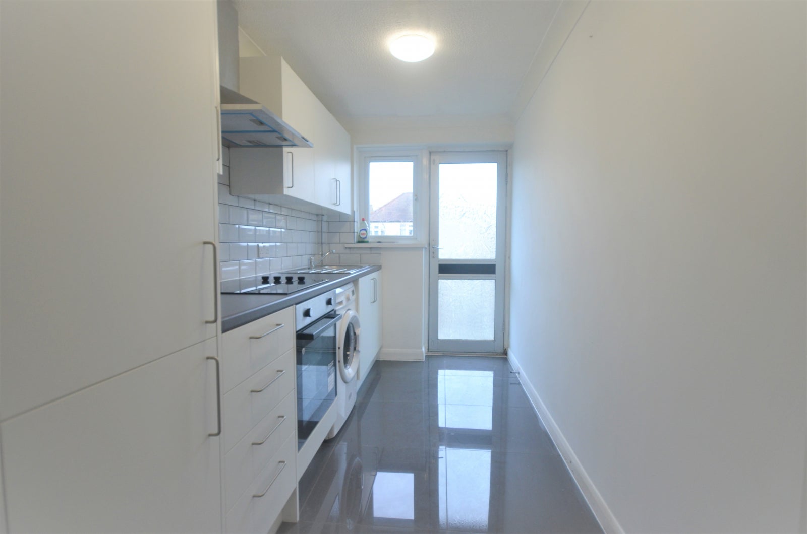 Flat Buntingbridge Road in Greater London