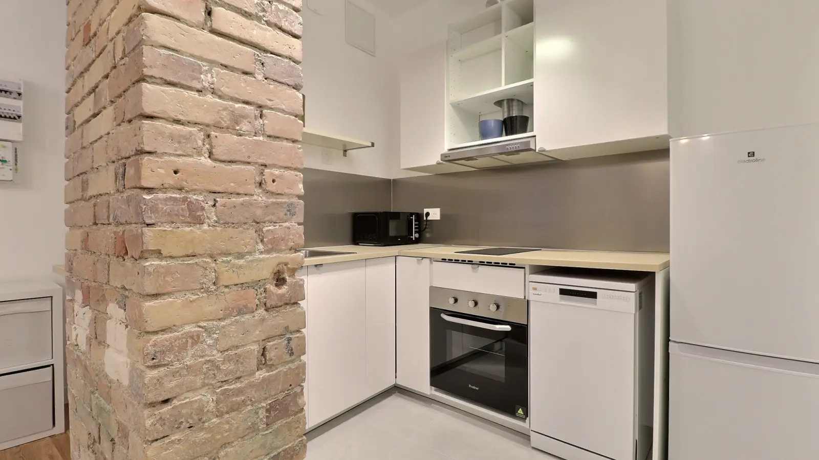 Flat Rue du Faubourg Saint-Denis in Paris