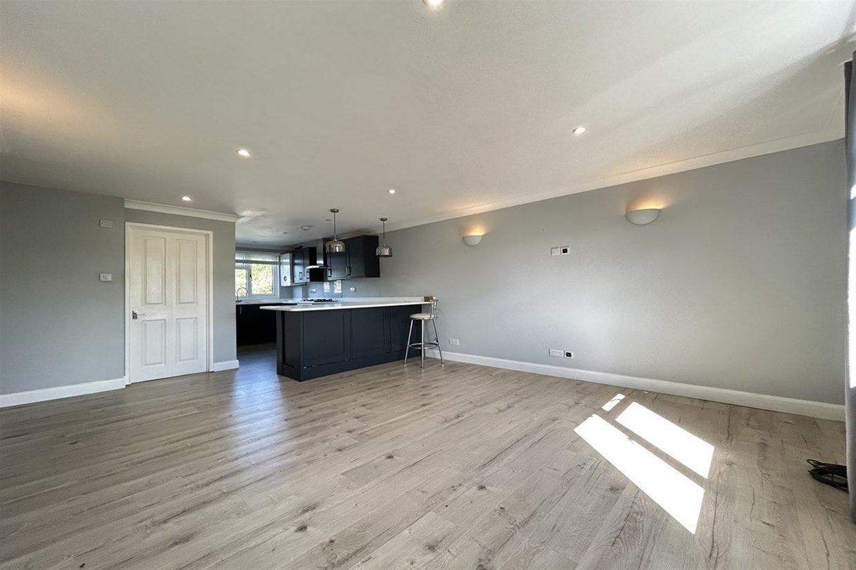 Flat Vidlers Farm in Basingstoke and Deane