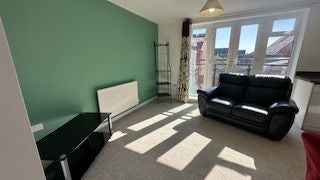 Flat Anglian Way in Coventry