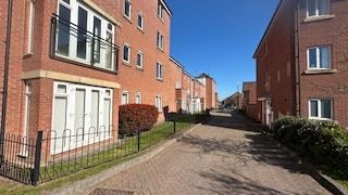 Flat Anglian Way in Coventry
