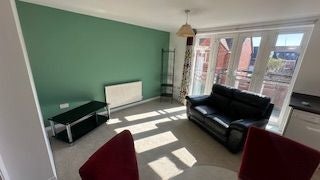 Flat Anglian Way in Coventry