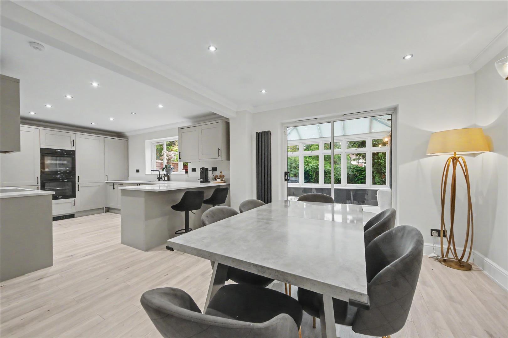 House Mulberry Gardens in Hertsmere