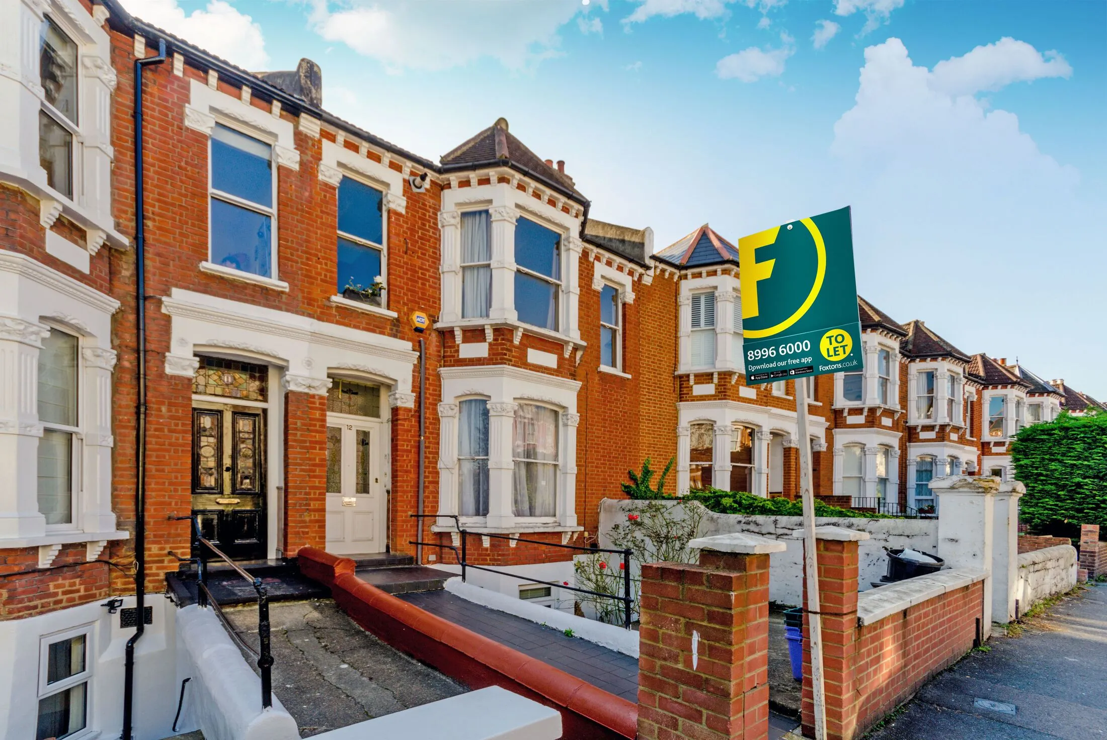 Flat Woodside in Greater London